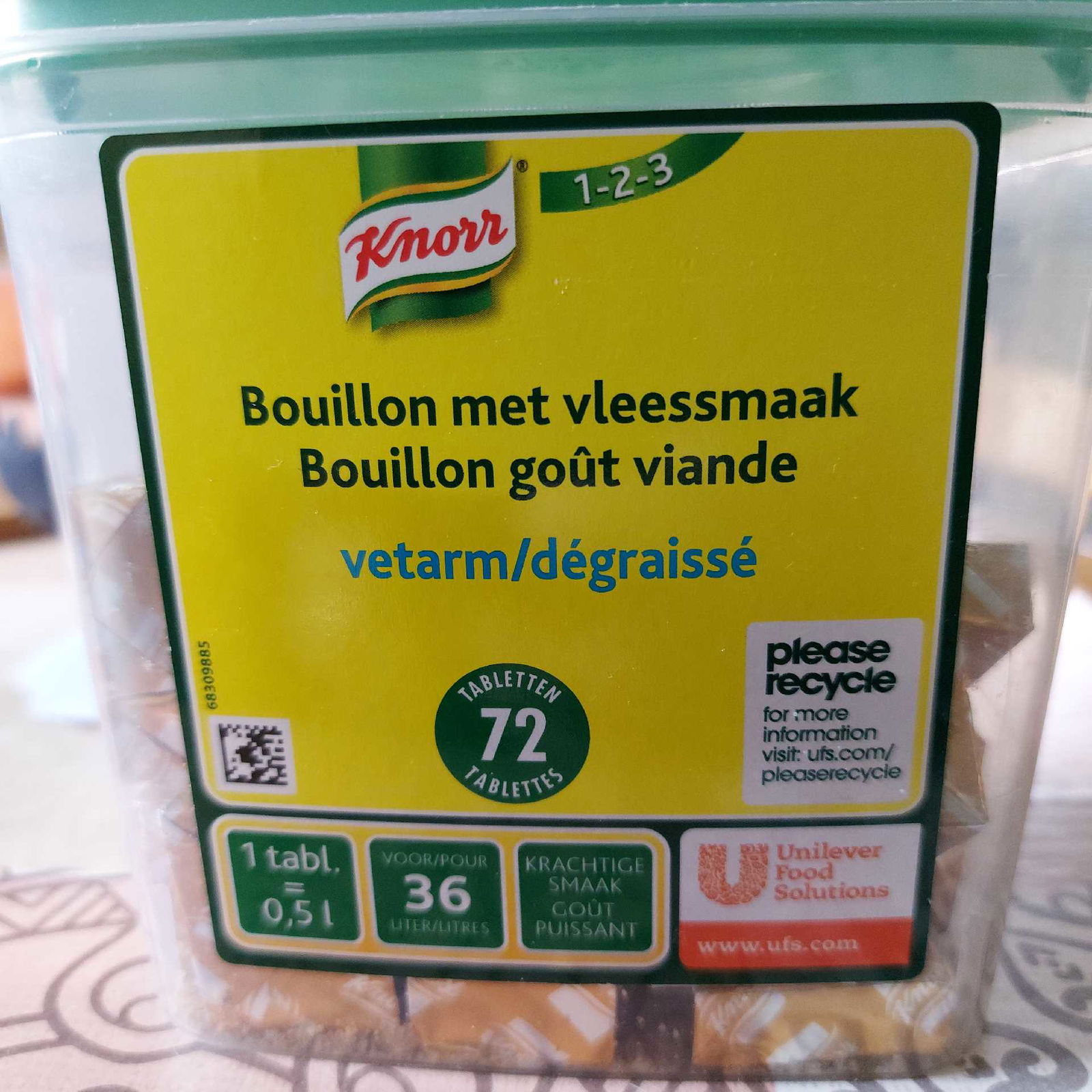 Bouillon mit Fleischgeschmack fettarm