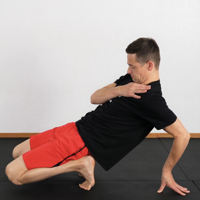 Kneeling Transitions + Hip Extensions