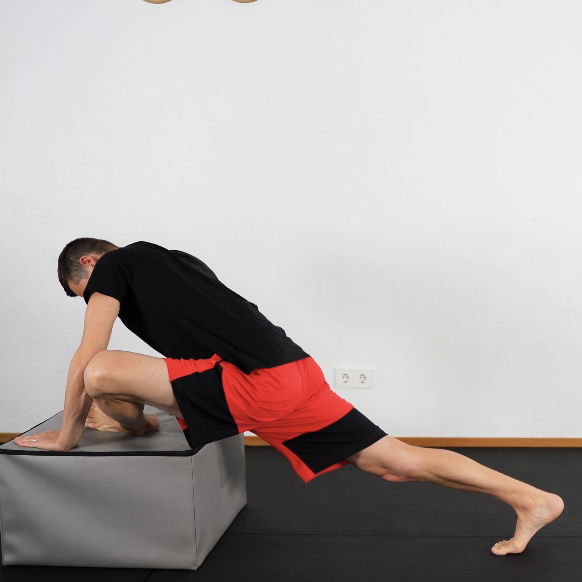 Loaded Piriformis Strech elevated