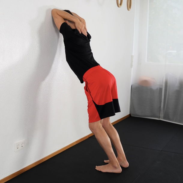 Ellbow to Wall Backbend