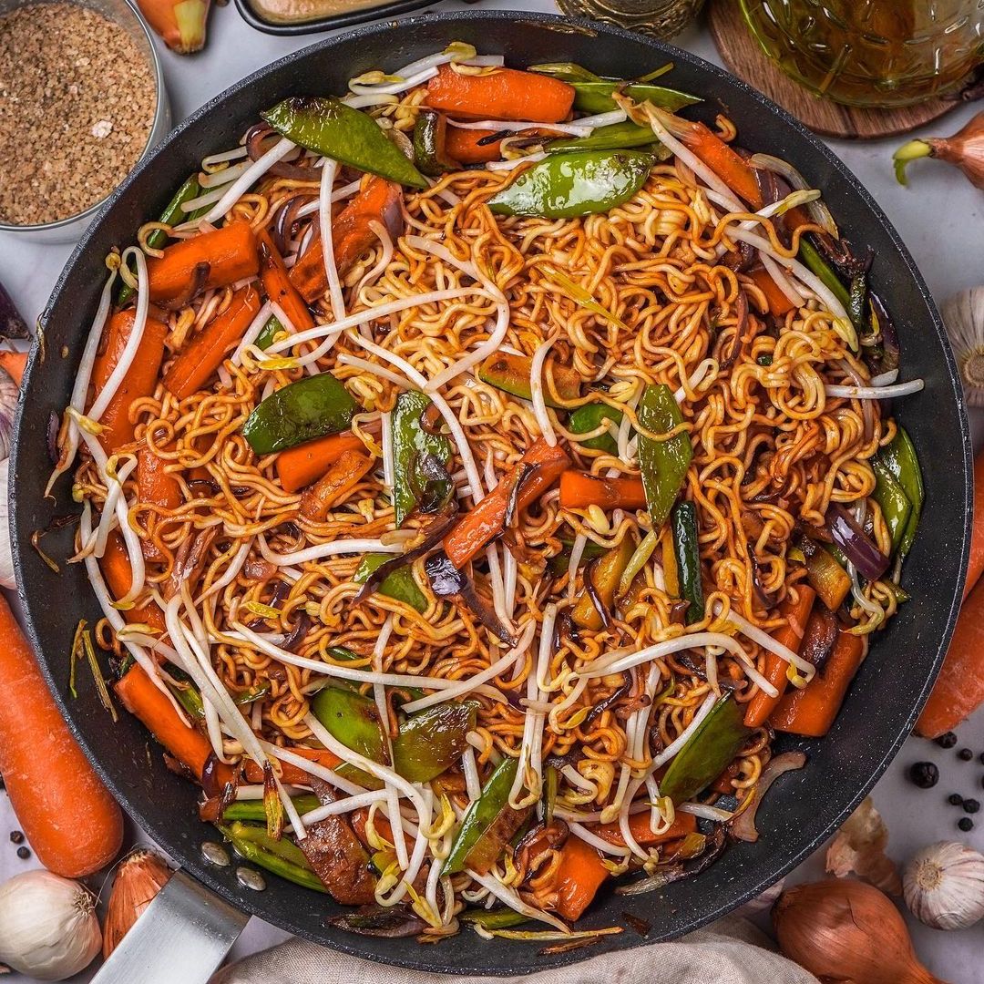 Asia Nudeln mit Erdnussbuttersoße