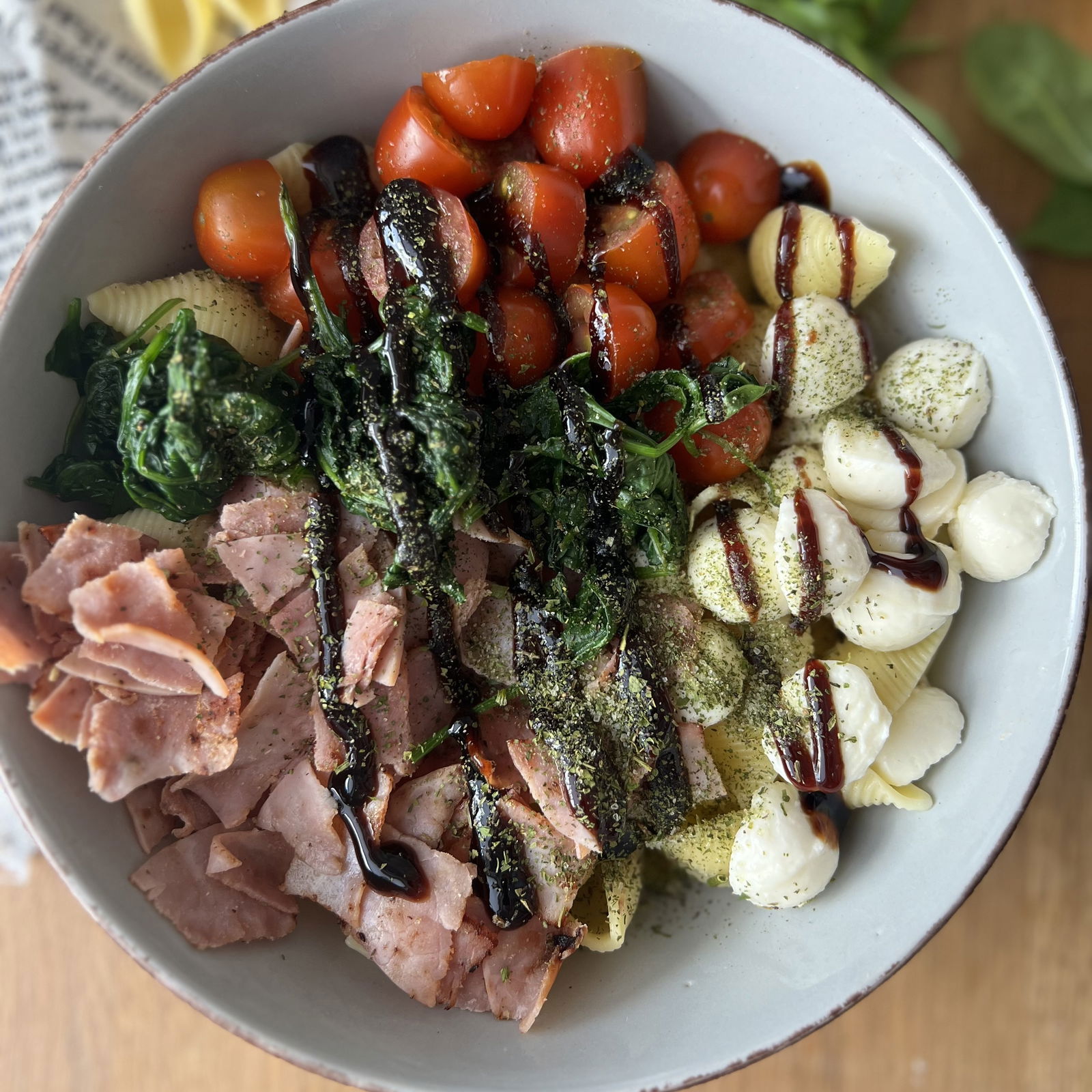 Prosciutto Caprese Salat