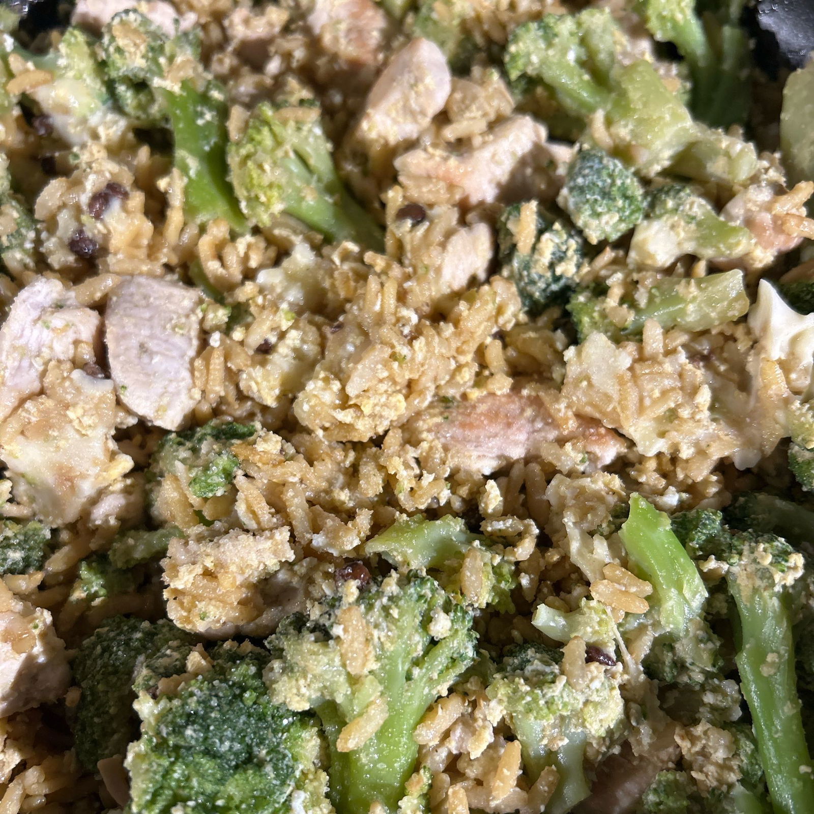 Linsen-Huhn-Reis Brokkoliei mit Mozzarella