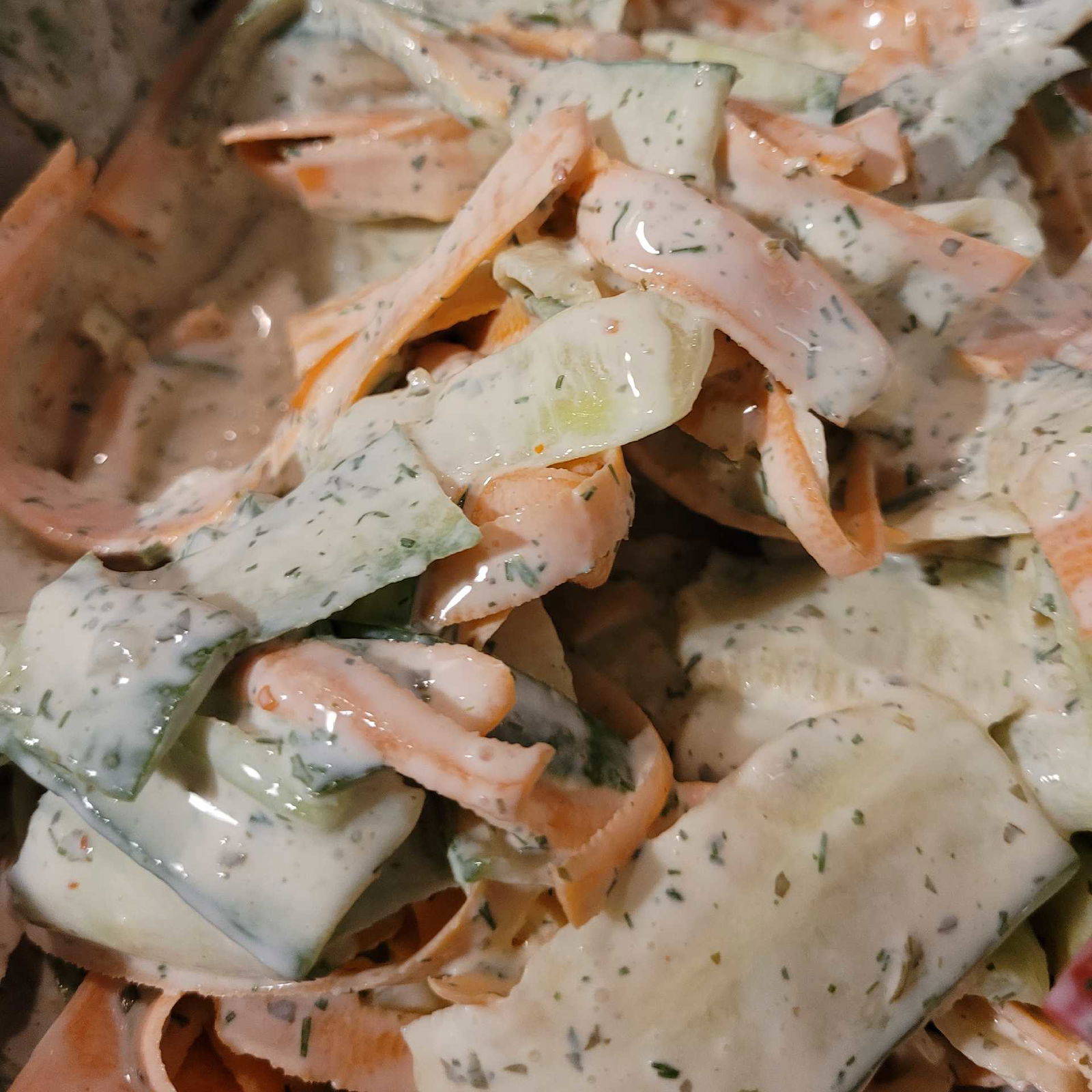 Karotten-Gurkensalat