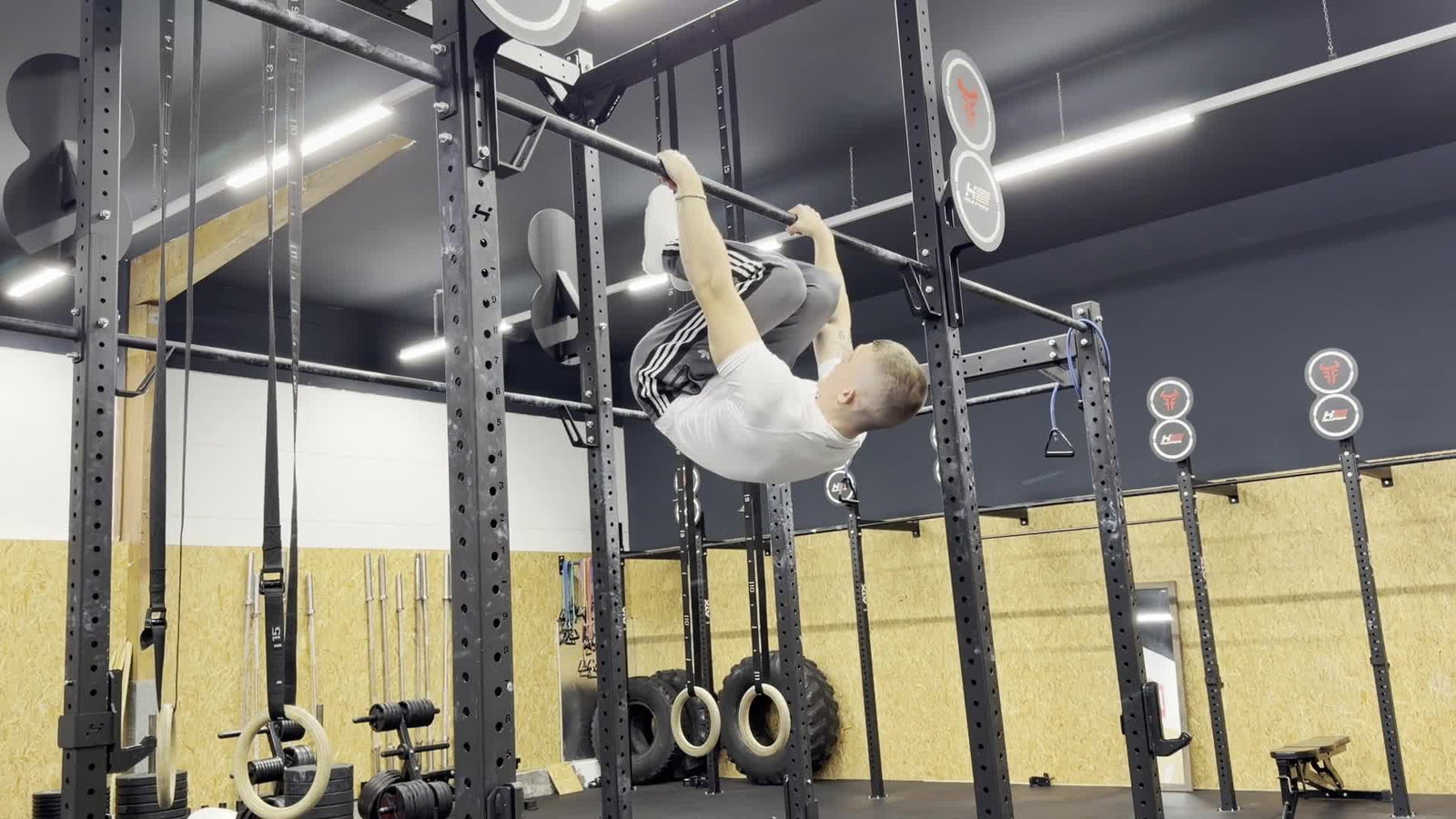 Tuck Front Lever Hold