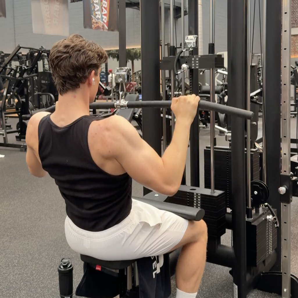 Lat pulldown Background