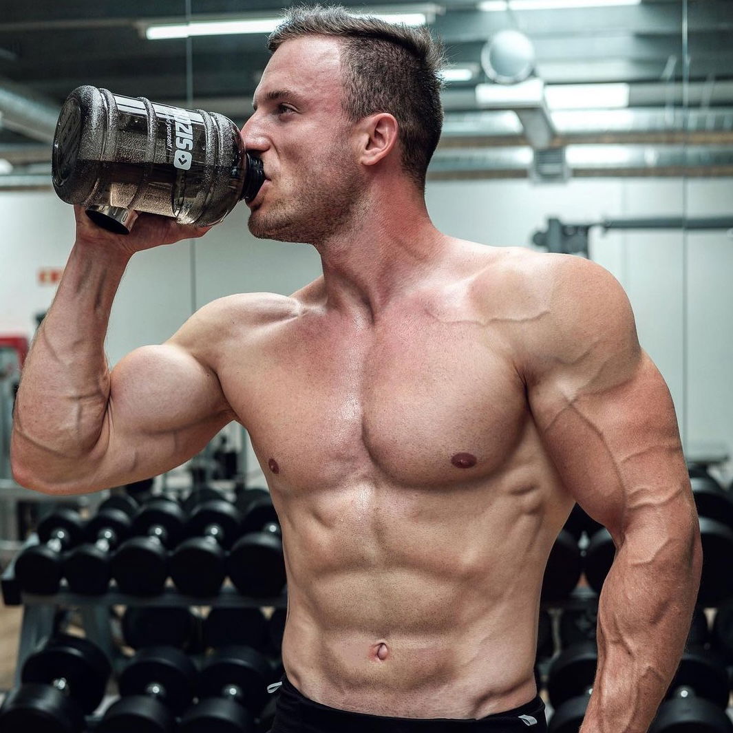 30 Minuten HIIT Ganzkörper Workout